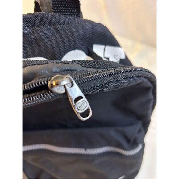 Nike "Just Do It" mini backpack bag 11x13" (distressed logo) key chain zipper - Picture 8 of 10